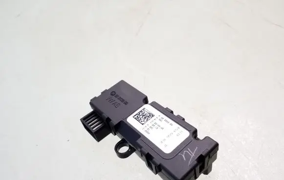 Volkswagen PASSAT B6 Steering angle sensor 3C0959654