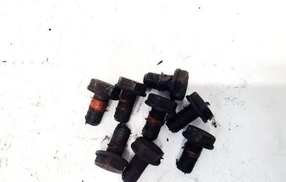 Volkswagen I LT Nuts/bolts 