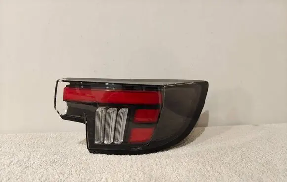 Opel Mokka B Rear/tail lights 9861639080 2SK01739302AA