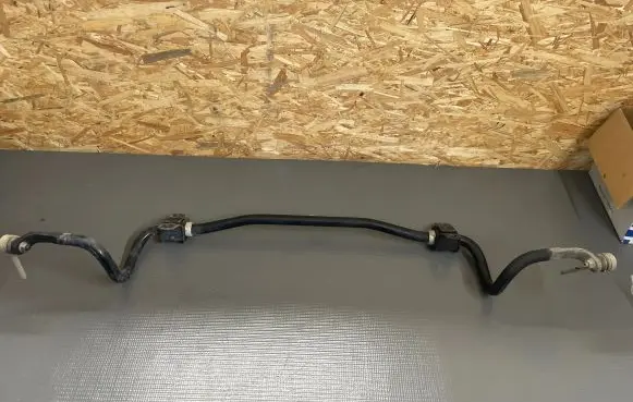 Volvo XC60 Front anti-roll bar/sway bar P31340516