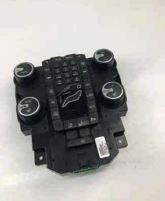 Volvo V40 Climate control unit 31398642