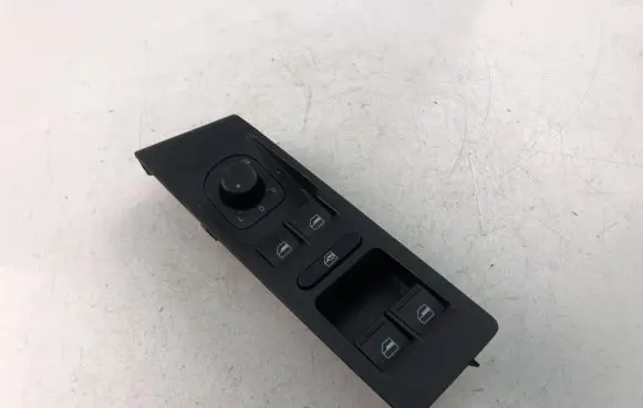 Volkswagen PASSAT B7 Electric window control switch 3AB857857A