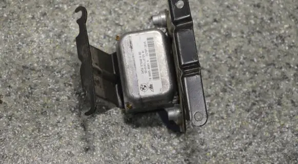 BMW 3 E46 ESP acceleration yaw rate sensor 676401803