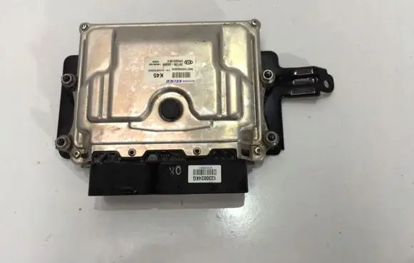 KIA Stonic Engine control unit/module 3912804045