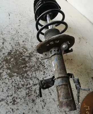Renault Megane III Front shock absorber/damper