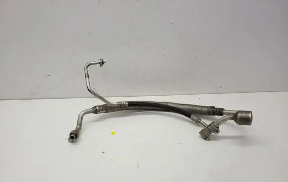 Opel Zafira C Air conditioning (A/C) pipe/hose 13351588