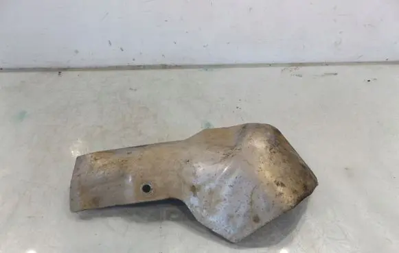 Opel Frontera A Heat shield in engine bay 