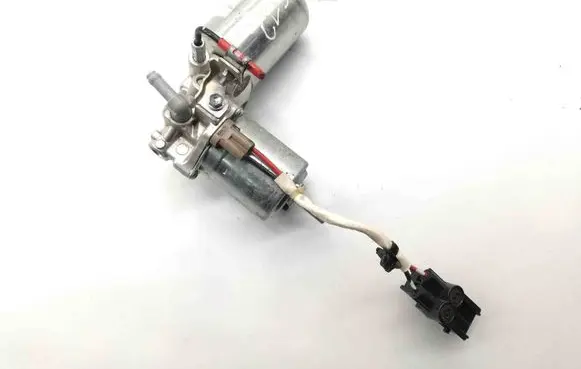 Toyota C-HR I Vacuum pump 4707047070