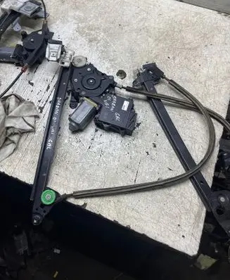 Seat Alhambra (Mk1) Rear door window regulator with motor 114529102 7743002542 07110624