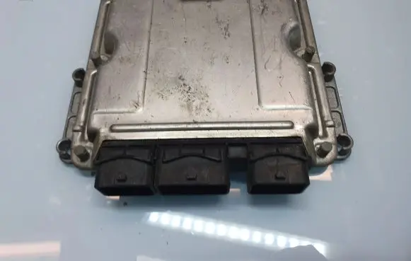 Peugeot 607 Engine control unit/module 9645534380 0281010880