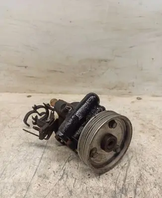Renault Laguna I Power steering pump