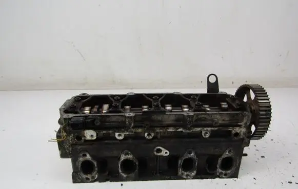 Skoda Octavia Mk2 (1Z) Engine head 