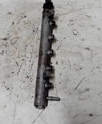 Nissan Qashqai Fuel main line pipe 8201044829 175216420R 1208900158