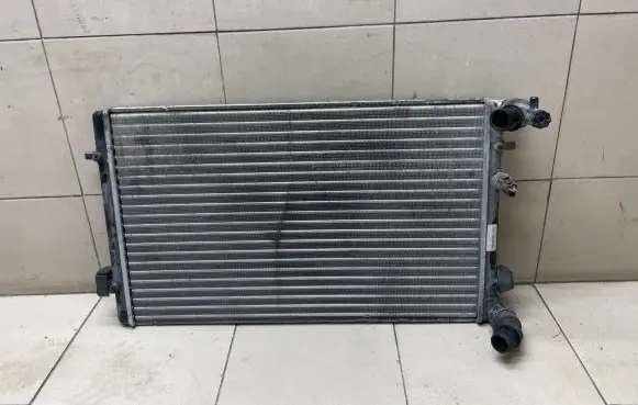 Audi A3 S3 8L Coolant radiator