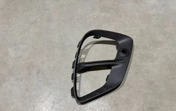 Renault Captur II Front fog light trim/grill 261A24097R