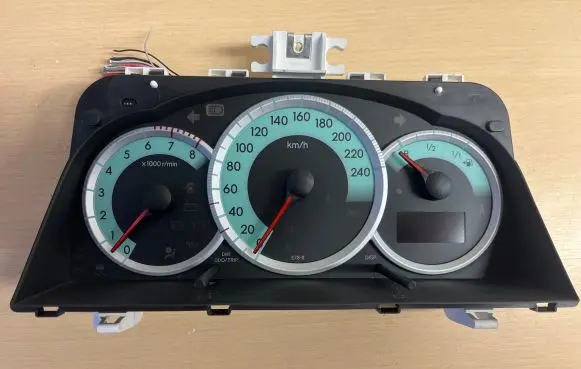 Toyota Corolla Verso AR10 Speedometer (instrument cluster) 838000F021A MB2574403850