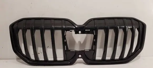 BMW 2 Active Tourer U06 Front bumper upper radiator grill 8737189