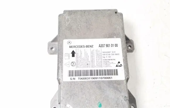 Mercedes-Benz E C207 W207 Airbag control unit/module A2079010100