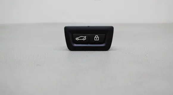 BMW X5 F15 Tailgate/boot open switch button 9275121