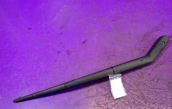 Renault Koleos I Rear wiper blade arm