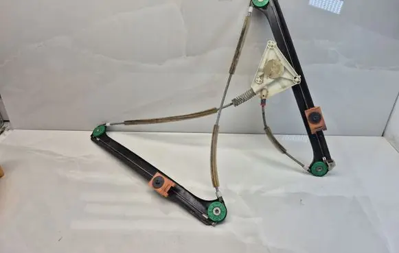 Audi A3 S3 A3 Sportback 8P Front window lifting mechanism without motor 8P4837462A 070307 1603631