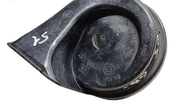 Volkswagen Golf V Horn signal 1K0951223A 1T0951206C E93881157