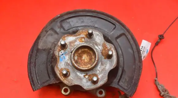Toyota Avensis Verso Front wheel hub spindle knuckle