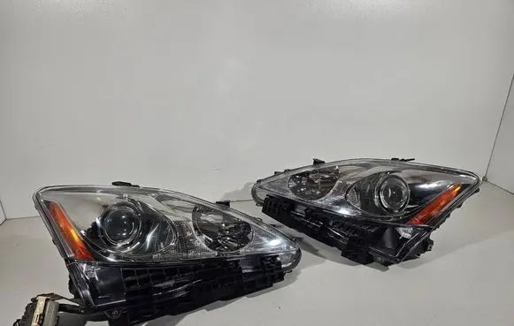 Lexus IS 220D-250-350 Headlights/headlamps set 