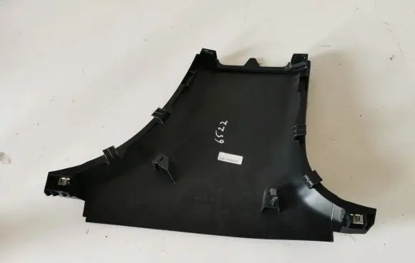 (B) pillar trim (bottom)