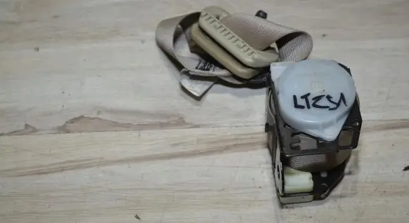 Nissan Murano Z51 Rear seatbelt