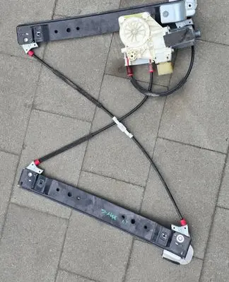 Ford S-MAX Rear window lifting mechanism without motor