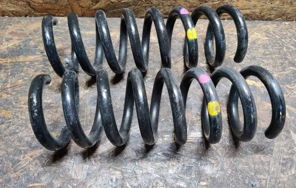 Mercedes-Benz C W204 Rear coil spring