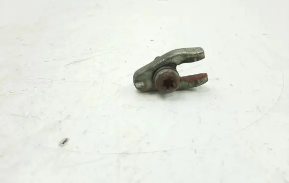 Renault Scenic I Fuel Injector clamp holder