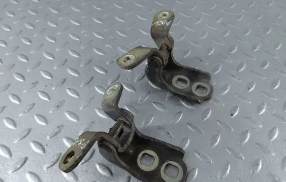 Cadillac XTS Front door hinges set 13501715 15932620