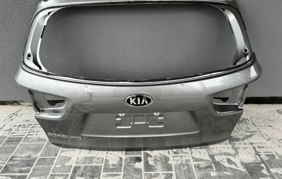 KIA Sorento Tailgate/trunk/boot lid
