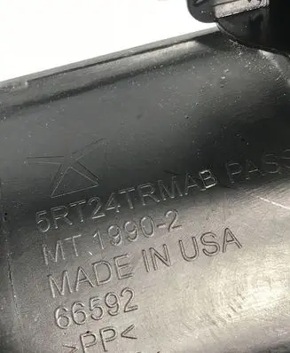 Chrysler Pacifica Front passenger seat rail trim 5RT24TRMAB MT19902 66592