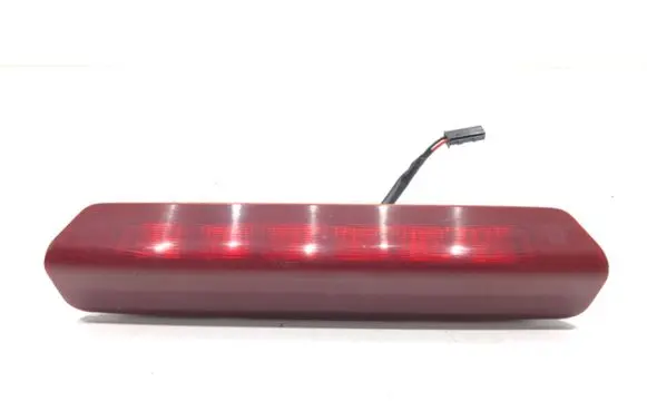 Chevrolet Cruze Third/center stoplight