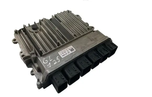 BMW 5 G30 G31 G38 Engine control unit/module ECU 8740302 0261S19974