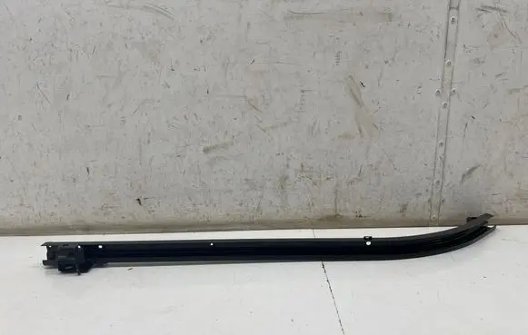 Mercedes-Benz Vito Viano W447 Sliding door bottom rail A44776606371