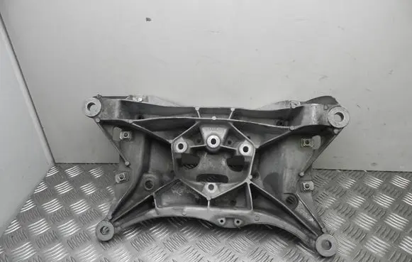 Audi A6 S6 C8 4K Engine mounting bracket 4K0399262J