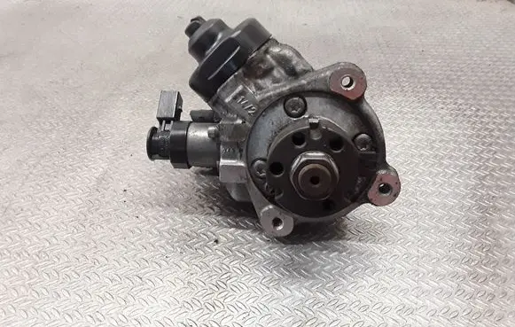Skoda Octavia Mk2 (1Z) Fuel injection high pressure pump 03L130755D 0445010514