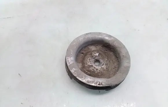 Coil spring mount