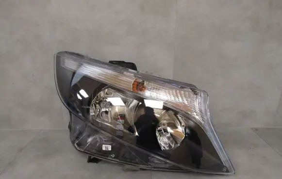 Mercedes-Benz V Class W447 Headlight/headlamp A4479067800 00339104