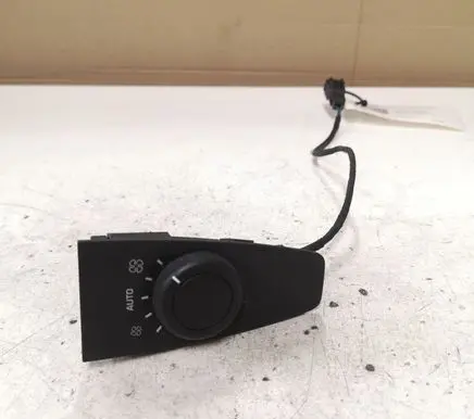 Citroen C4 I Picasso Interior fan control switch 9659796877 A53000600