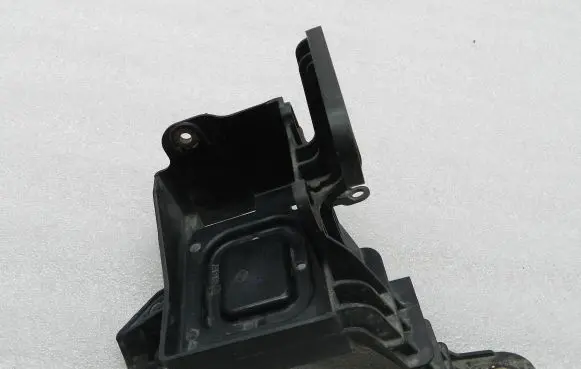 Opel Zafira B ABS pump bracket 13190872 13214939