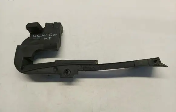 Porsche Macan (95B) Fender foam support/seal 95B823732A