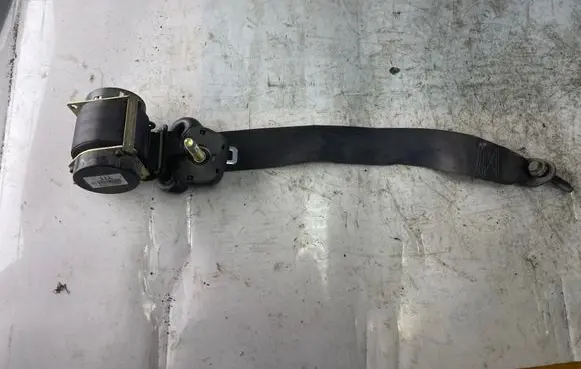 Hyundai Matrix Rear seatbelt 8981017000