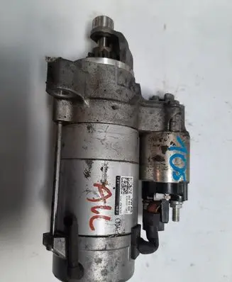 Audi A4 S4 B9 8W Starter motor 057911024