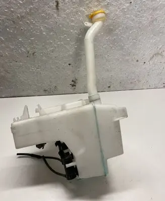 Subaru Forester SJ Windshield washer fluid reservoir/tank