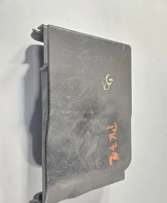 Volkswagen Polo IV 9N3 Battery box tray cover/lid 6Q0915429D